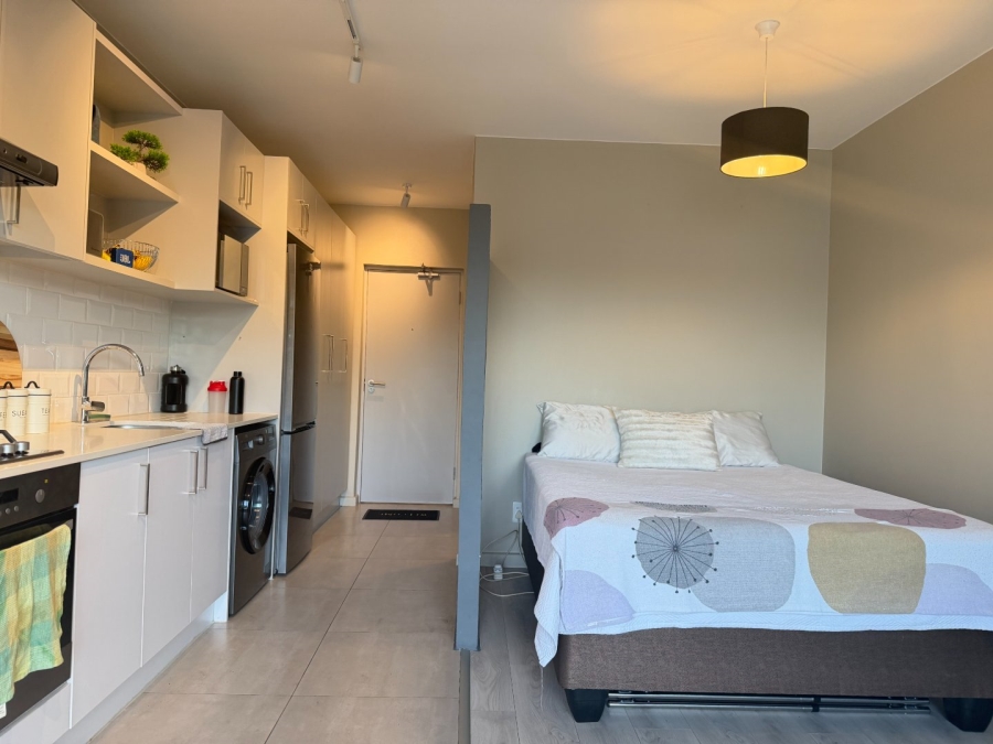 1 Bedroom Property for Sale in Table View Western Cape